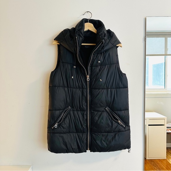 ZARA Oversized Puffer Vest Black - Picture 2 of 12